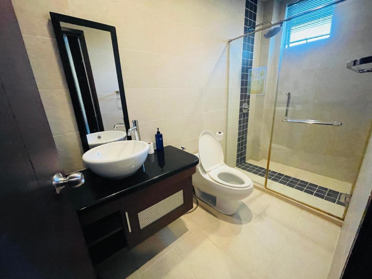 Aa Residen Luxury Condo Homestay 18Mins Walk Tanjung Aru Beach & Golf Course, Not Beach Side Resort Kota Kinabalu Dış mekan fotoğraf