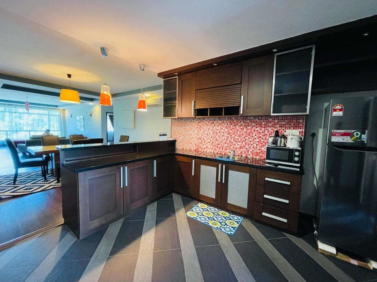 Aa Residen Luxury Condo Homestay 18Mins Walk Tanjung Aru Beach & Golf Course, Not Beach Side Resort Kota Kinabalu Dış mekan fotoğraf