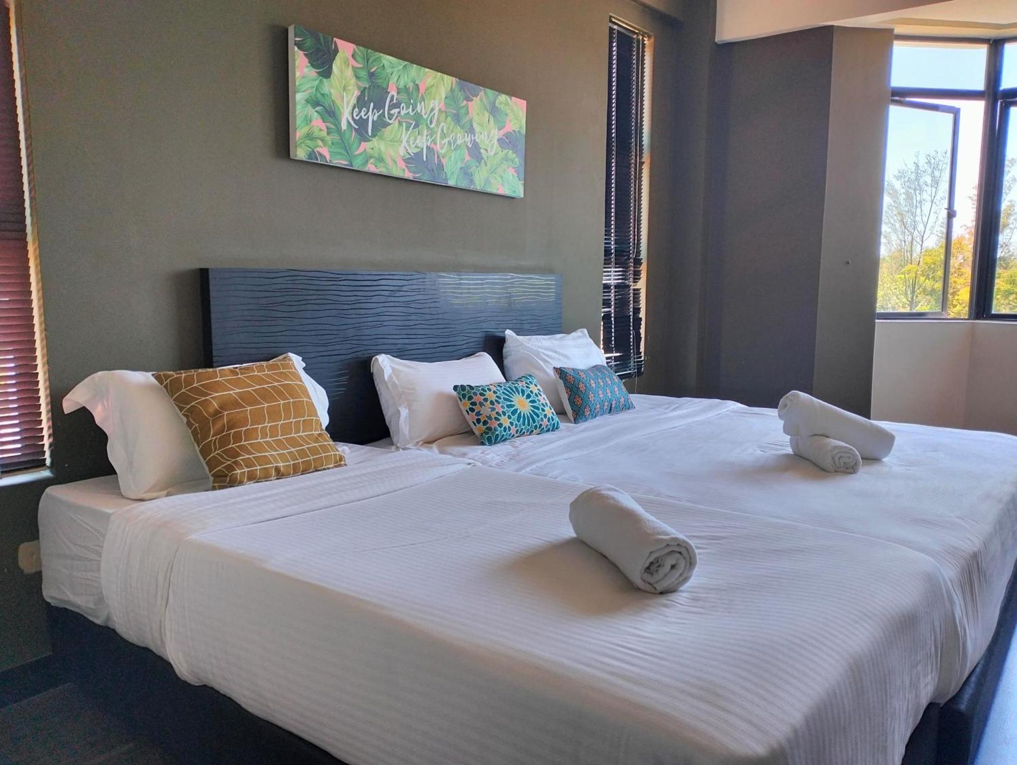 Aa Residen Luxury Condo Homestay 18Mins Walk Tanjung Aru Beach & Golf Course, Not Beach Side Resort Kota Kinabalu Dış mekan fotoğraf